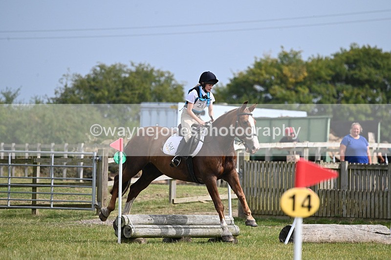 WJ6_1274 - 60cm XC Time 12:55 to 13:19
