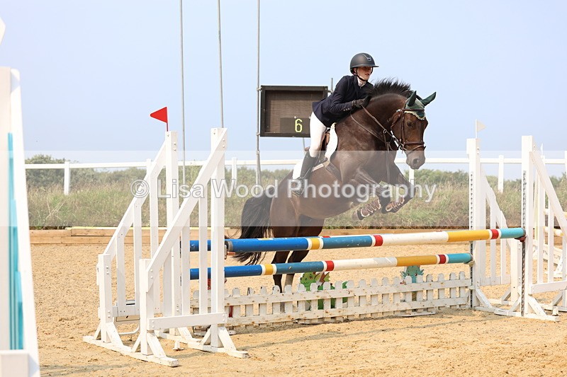 3E7A1461 - Class 4: Senior British Novice/90cm open