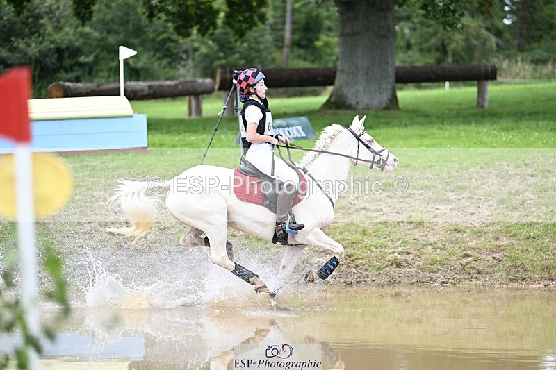 240804-162739-17964 - 614-Jessica_Lee-TULLY_FLOWER