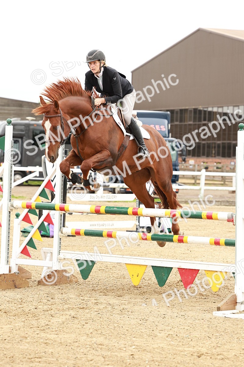 1I0A7659 - Class 4 - Senior Newcomers 1.10m