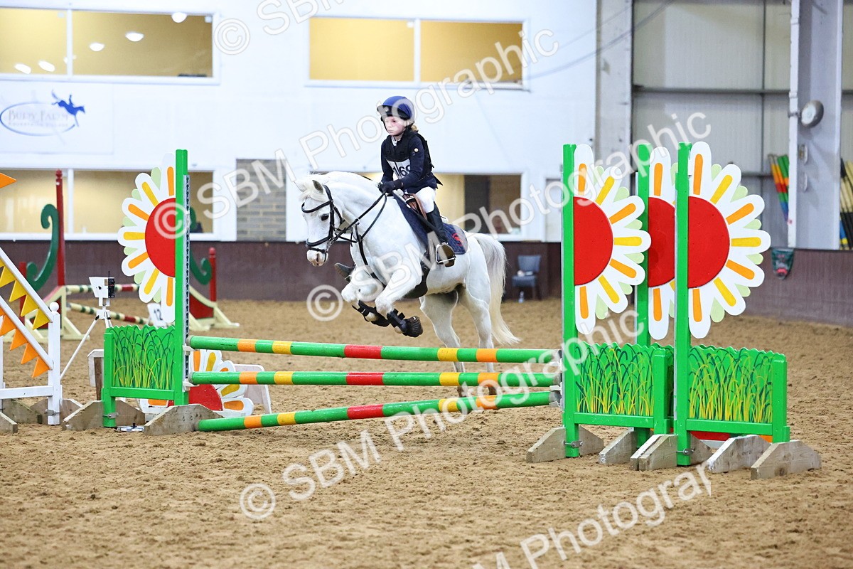 SBM_001515 - Class 4 - Festive Fences - 70cm