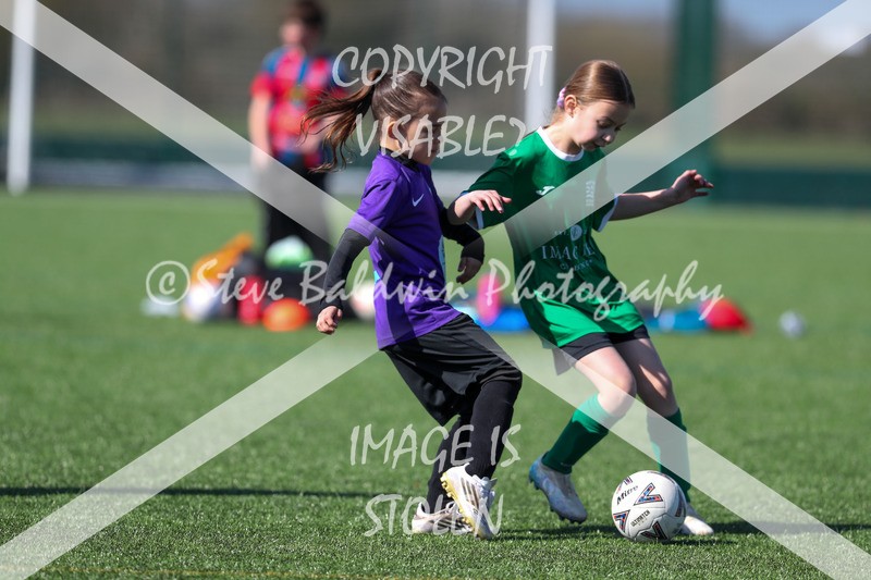 1DX20476 - 2026-03-21 FC Abbey Meads U9 Purple Girls V Stratton Juniors FC U9 Pheonix Girls
