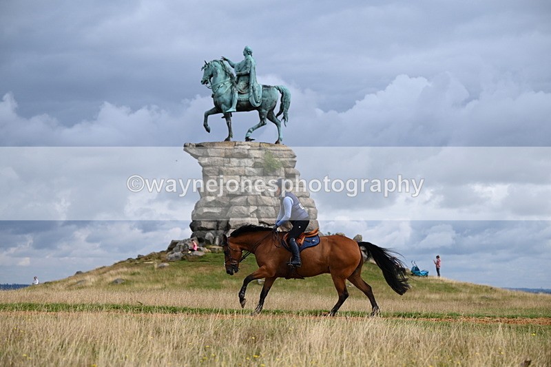 DSC_4491 - Time at Statue 09:50 to 11:09