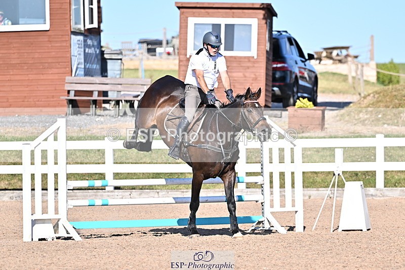 250708A-175417-00376 - 80cm Classes