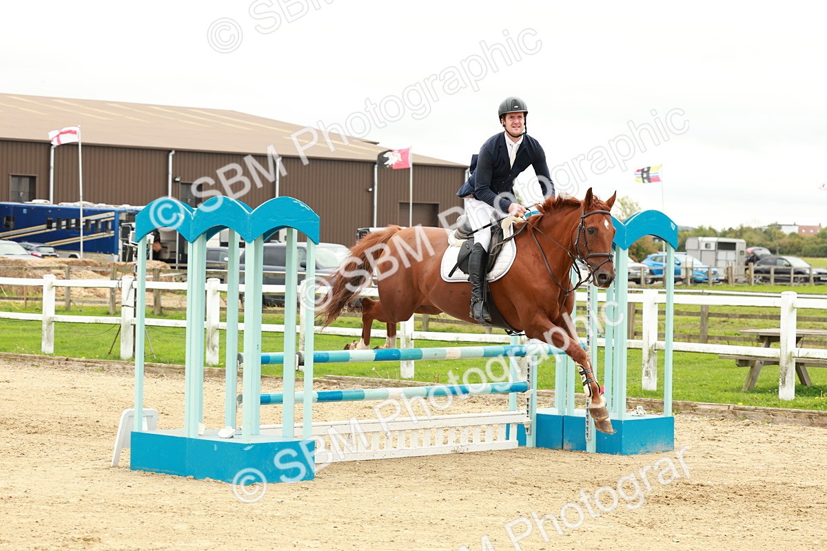 1I0A7063 - Class 2 - Senior British Novice