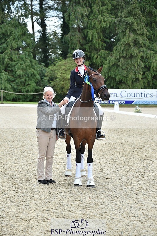 230813-130410-07238 - Elem Silver Presentations