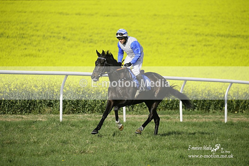 PtP 180422 360 - Old Berkshire PtP Lockinge 18/04/22