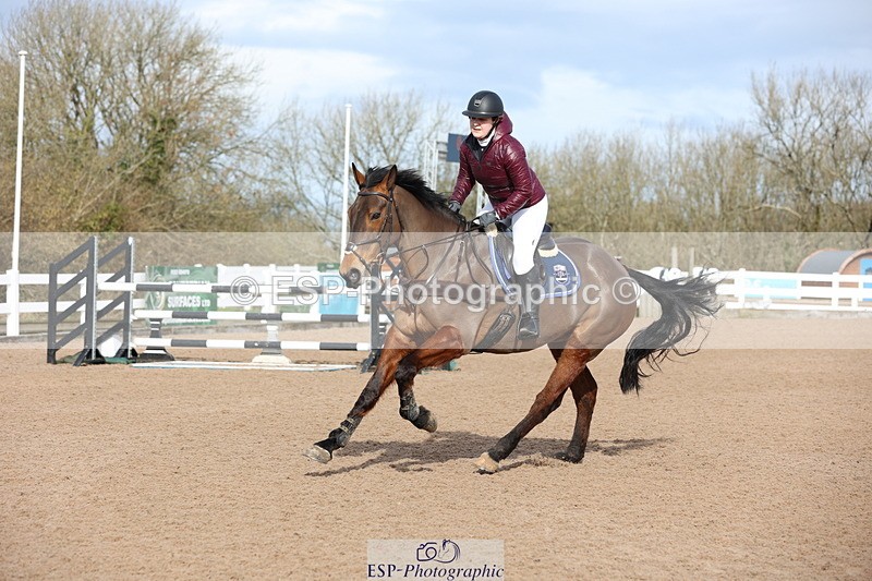 240223A-113136-00892 - Cls 4 Snr 1.05m Open