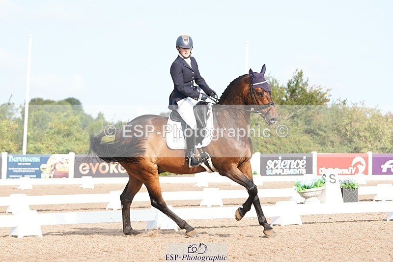 250815-092132-00078 - 001-Charlotte.JenkinsCuffesgrange.Ars.Royale