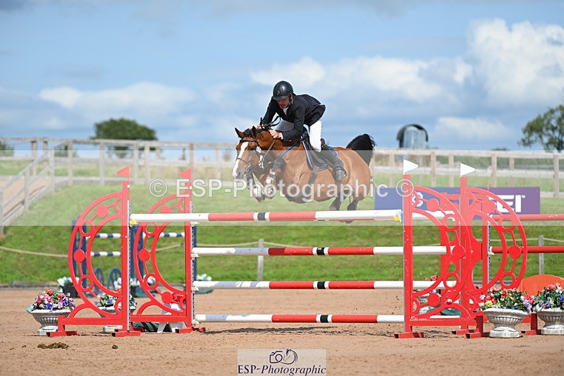 230721A-160347-07587 - Cls 10, 2 Star Big 1.45m Start to break