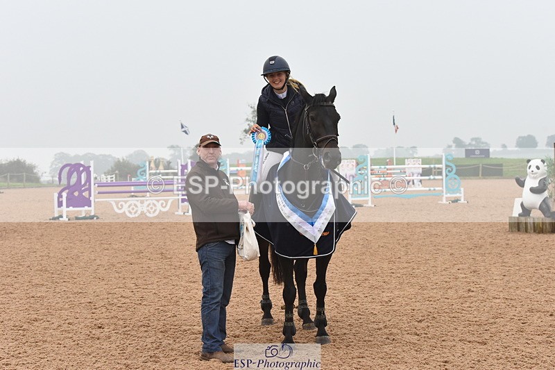 230916A-171112-05768 - Cls 19 Snr 1.10m Derby