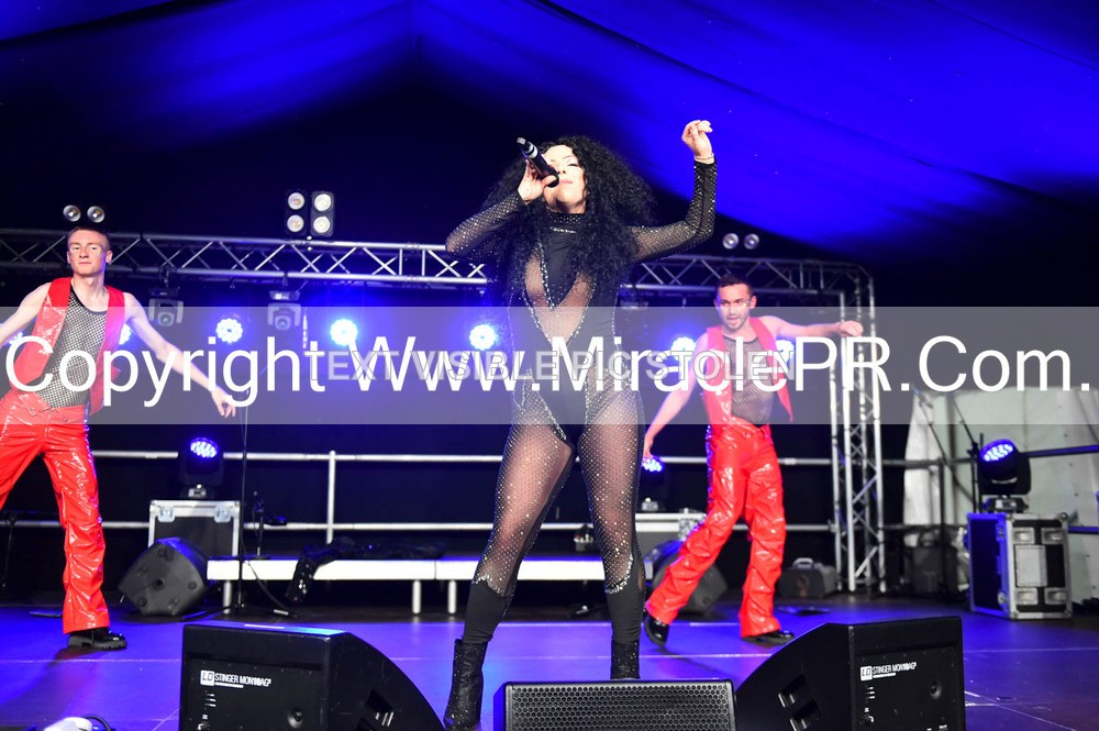 SH4_6557 - The Cher Experience