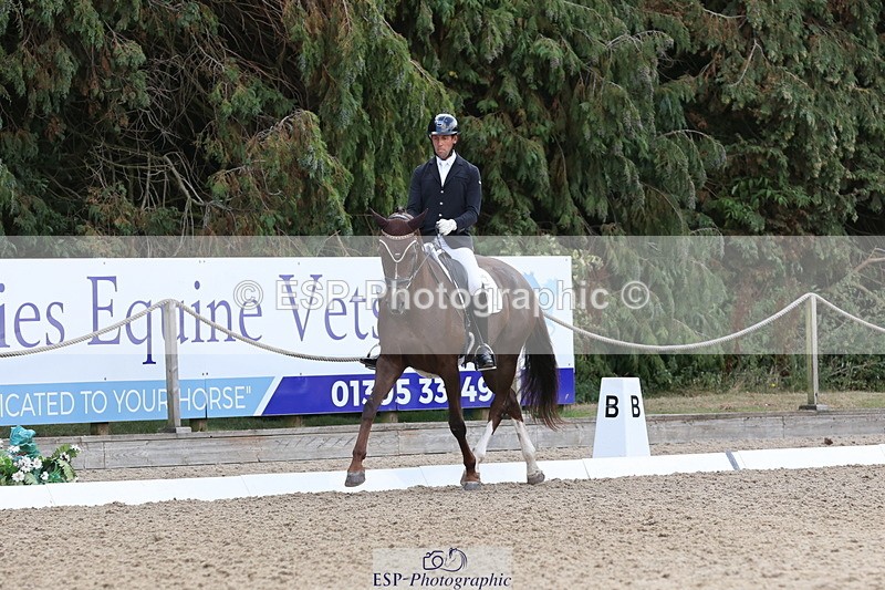 250809A-112422-03156 - 124-Mark.ForrestMarchioness.De.Fleurs