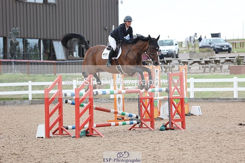 250625-150328-01285 - Cls 6 Foxhunter and 1.20m Open