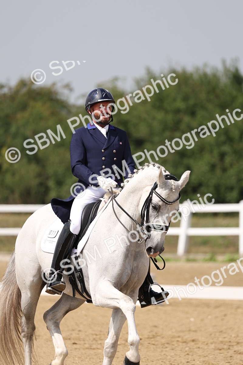 SBM_007346 - Class 9 - FEI INT I - 13.37-14.33