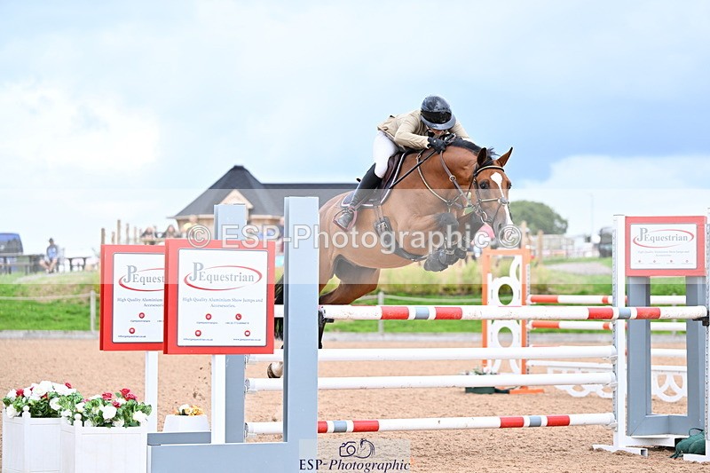 240726A-133554-01463 - Cls 3 Snr Foxhunter