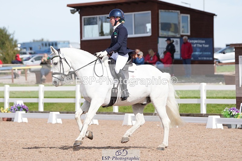 250906-135807-03816 - 067-Laura.PercyConobola.Cascade