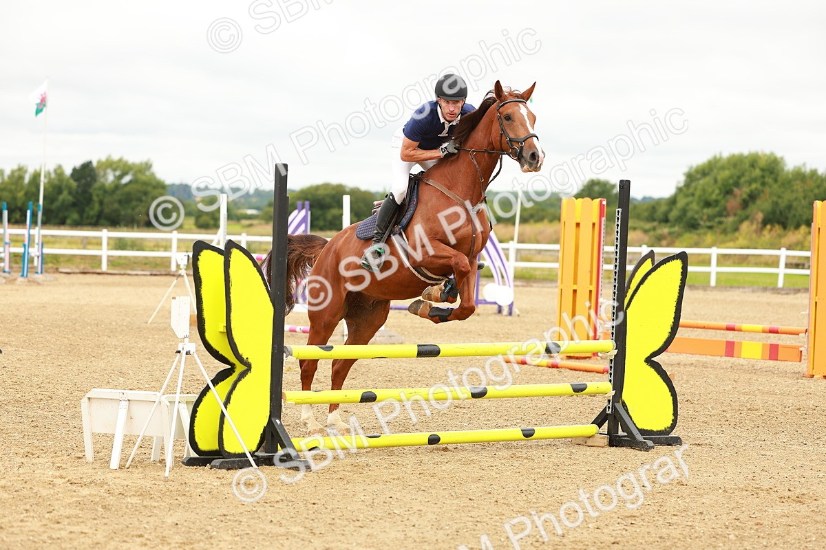 SBM_001541 - Class 8 - Clear Round