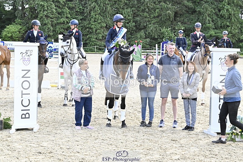 250525A-161316-18551 - Presentations Section C CCI 2 Star Long