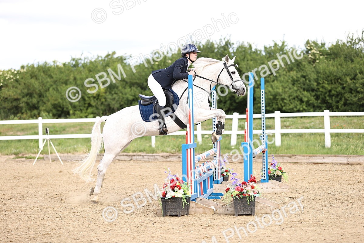 SBM_006545 - Class 16 - Senior British Novice - 90cm