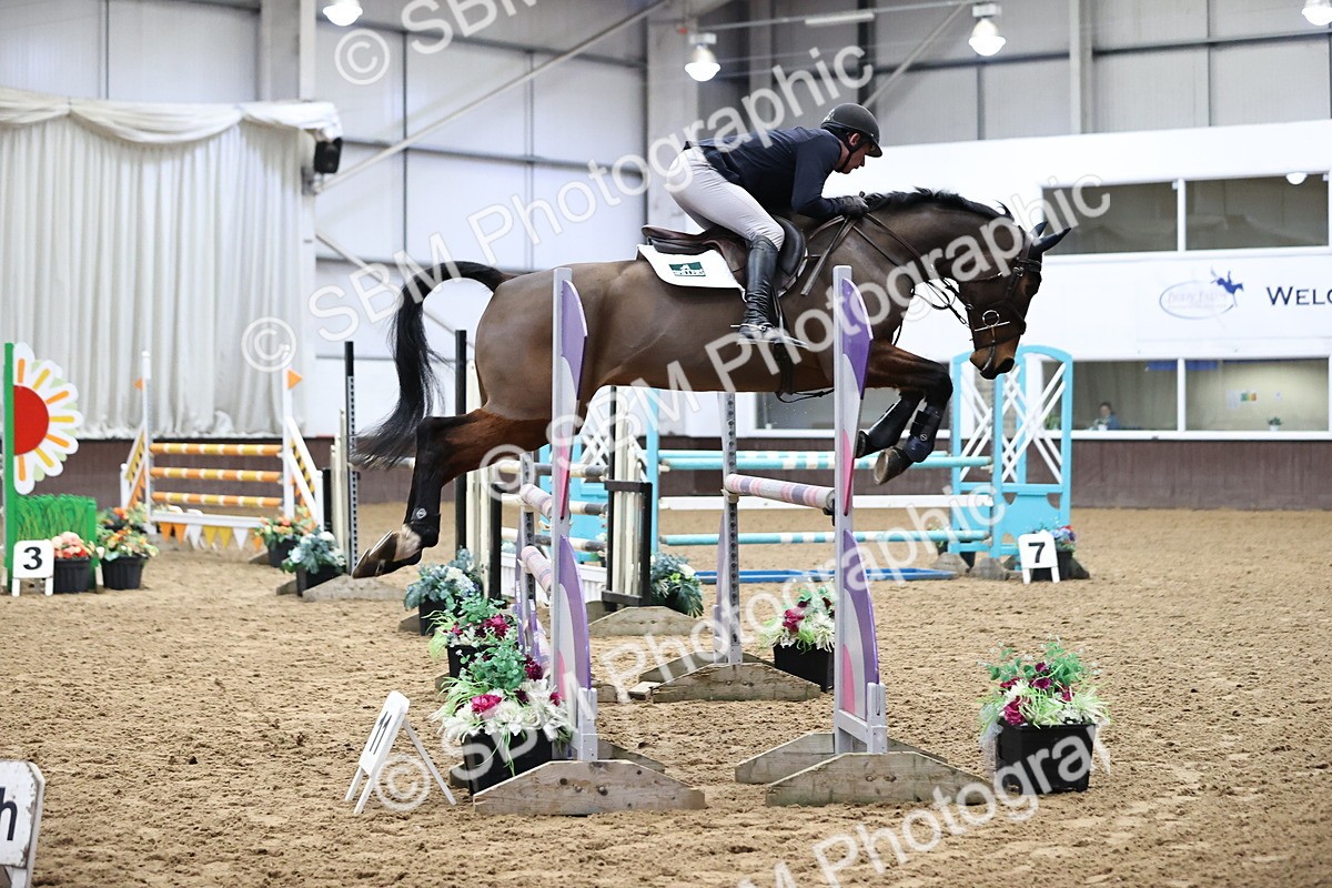 SBM_001438 - Class 4 - Senior Newcomers - 1.10m Open