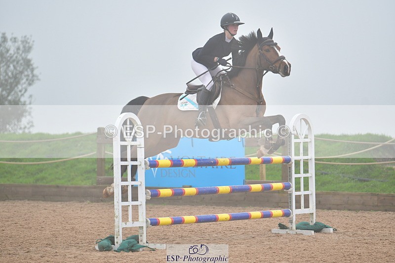 240214A-124813-00537 - Cls 4 Newcomers and 1.10m Open