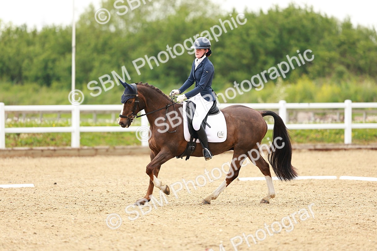 SBM_004998 - Class 15 - Novice 5