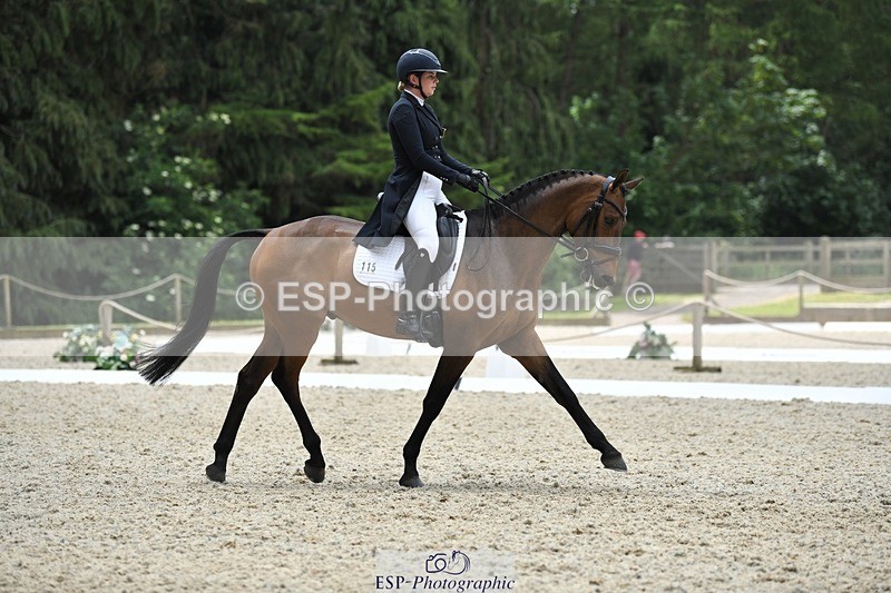 230525-131534-02124 - 115-RNH_ULTIMATE-Harriet_Wright-WEDTrotUp+DR