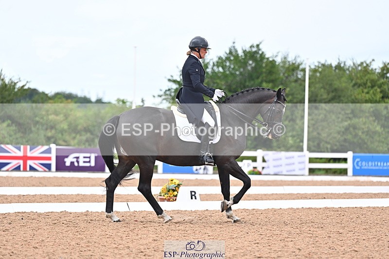 240815A-151105-02238 - 146-Charlie.Morgan-Jasmijn