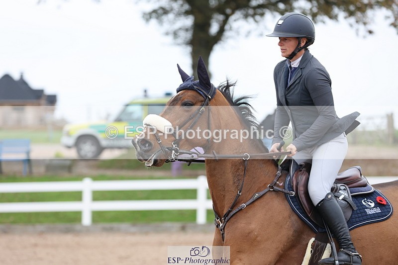 241101A-115643-01564 - FRI Cls 5 Newcomers and 1.10m Open