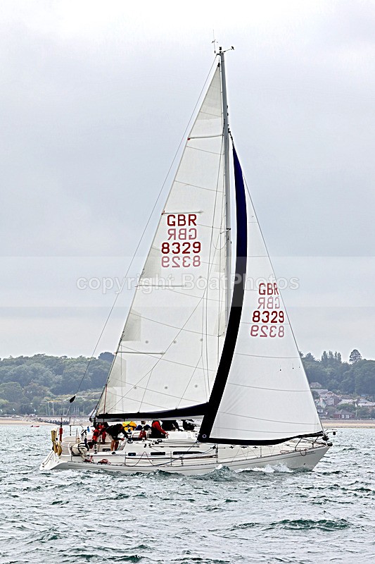210703 ZANZARA GBR8329 5T7A0360 - ROUND THE ISLAND RACE 2021