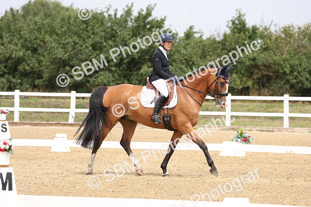 SBM_006252 - Class 6 - novice 6 - 11.50-12.46