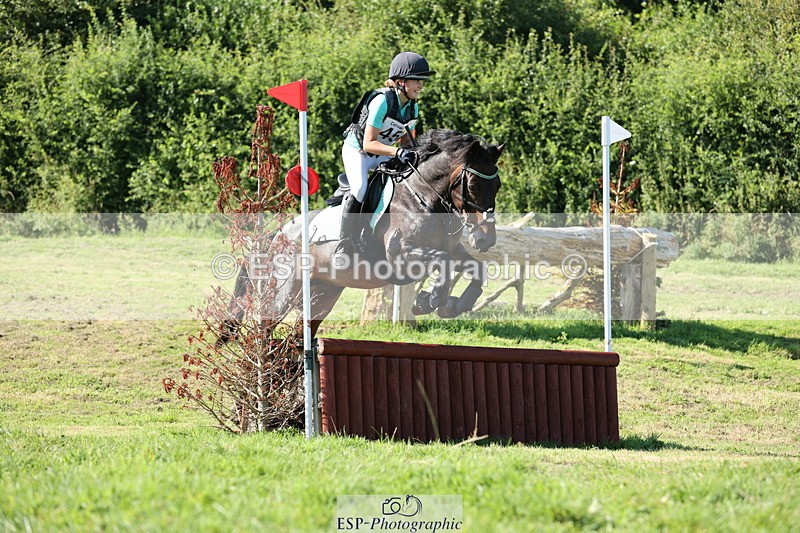 240811A-164159-06883 - 452-