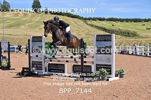 BPP_7144 - CLASS 14 FRI Nupafeeds Senior Dicovery/1m open