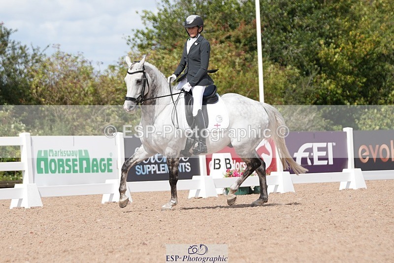 250906-123818-02411 - 072-Jan.ChoppingSeal