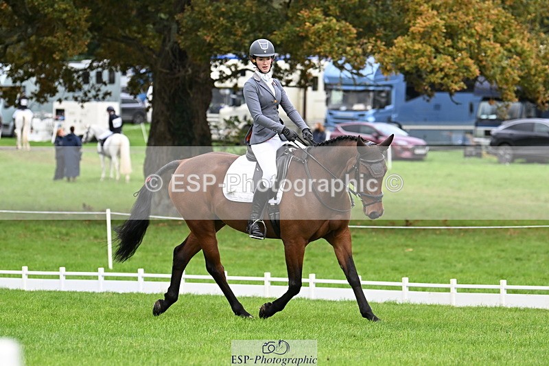 251023A-114809-03690 - G-516-Zara.Bucknell