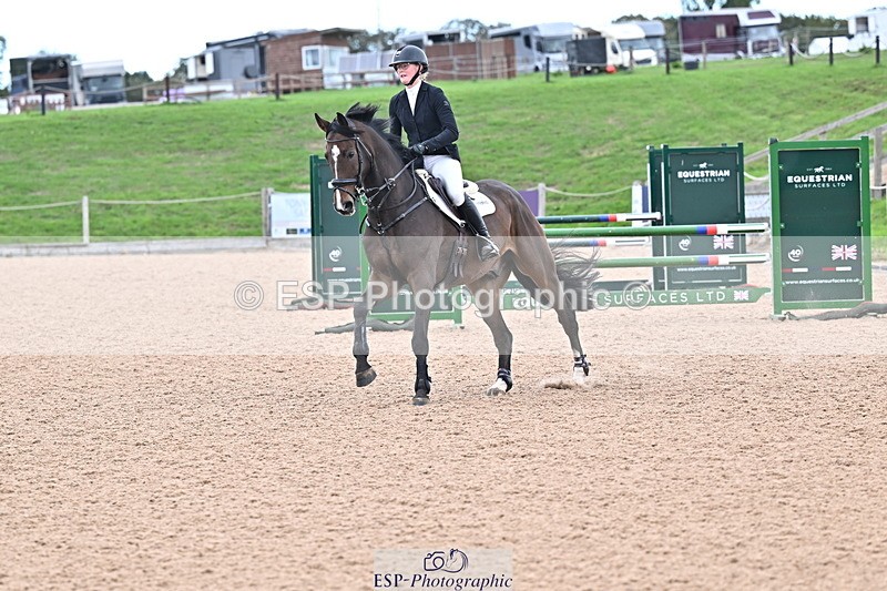 260923B-120811-00202 - Cls 03 Snr Disco & 1.00m Open