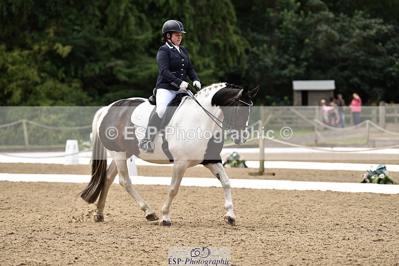 140110A-005946-10795 - 015-Lauren.Picknett-Bonnie.V