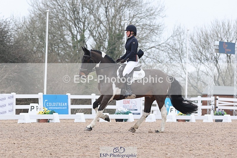 250216-112206-05311 - 155-Caroline.Hutchens-Clogorrows.Socky