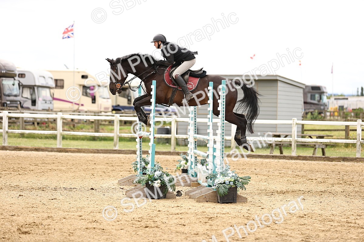 SBM_003347 - Class 21 - Senior Newcomers - 1.10m