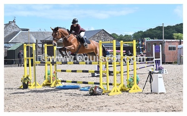BPP_1116 - CLASS 4 FRI Newcomers/ 1.10m Open