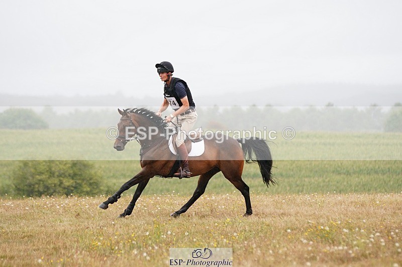250803A-131354-13795 - M-574-William.Fox-Pitt-JABBEKA