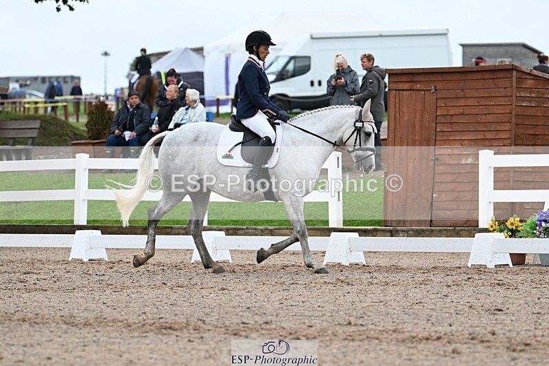 250907-121928-08304 - 010-Donna.HarrisKylah