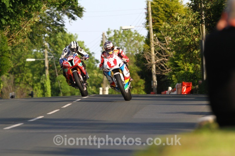 John McGuinness Honda / Valvoline Racing by Padgetts Motoc/ Michael Dunlop Honda/MD Racing - Tuesday Practice Solos