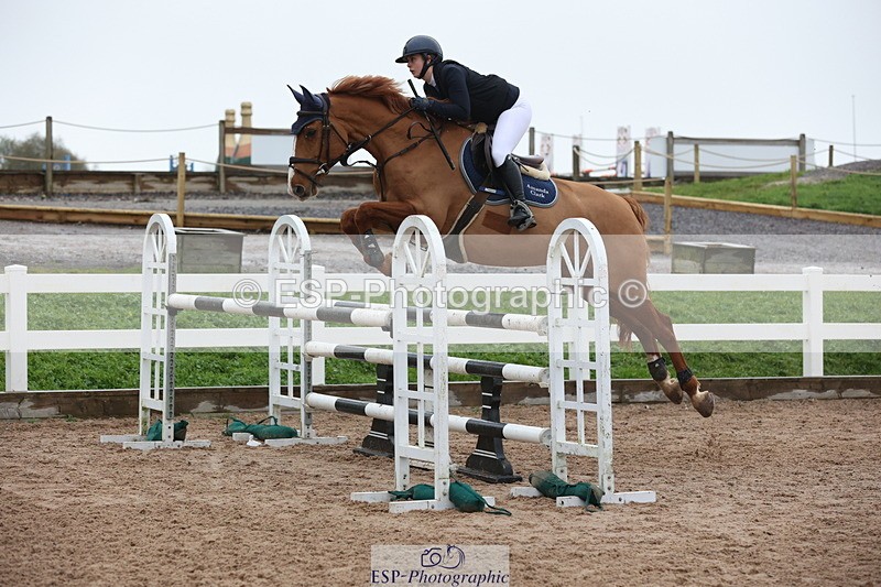 231112A-135609-04737 - Cls 20 Newcomers & 1.10m Open