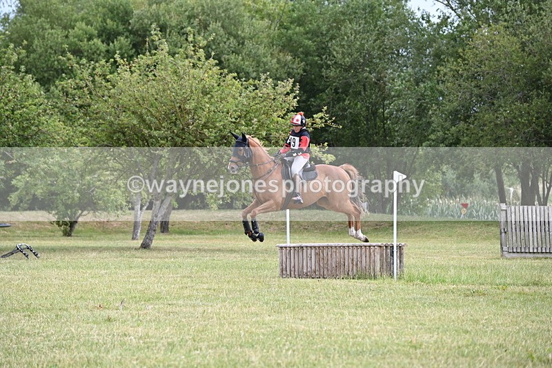 WJ6_6674 - 60cm XC Time 10:17 to 10:49