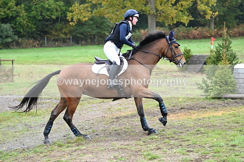 WJ7_3170 - Time 10:47 to 11:11 at the water