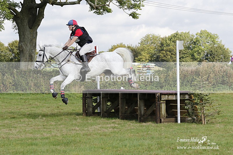  WWHT 171021 3089 - Intermediate (0.90m)  17/10/21