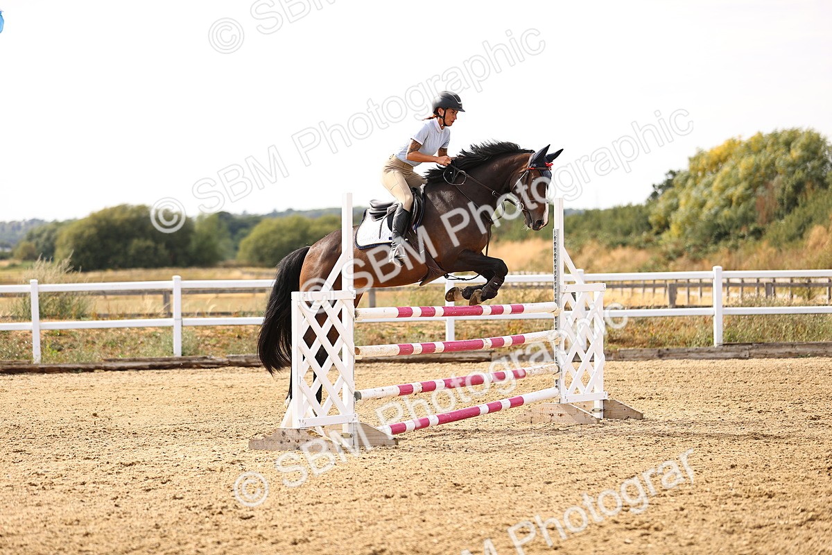 SBM_001587 - Class 6 - Senior Newcomers 1.10m