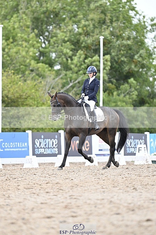 250907-165153-10790 - 113-Nicole.JahanshahiVirtual.Attraction